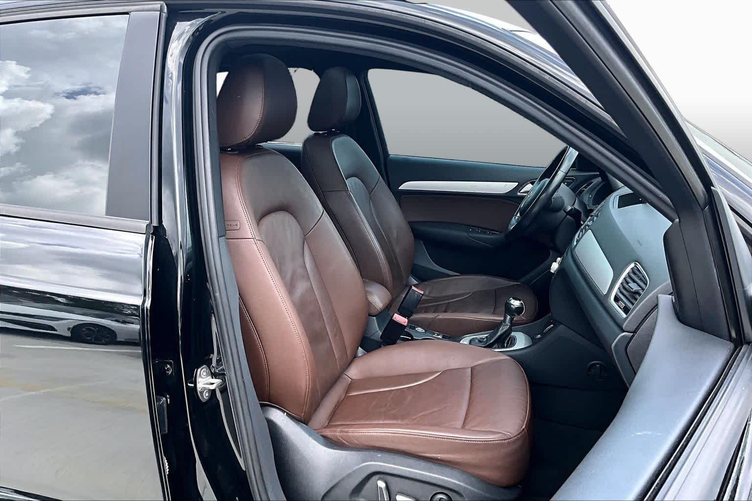 Used 2017 Brilliant Black Audi Premium image 9