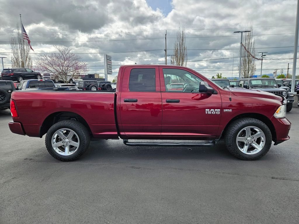 Used 2017 Delmonico Red Pearlcoat Ram Express image 7