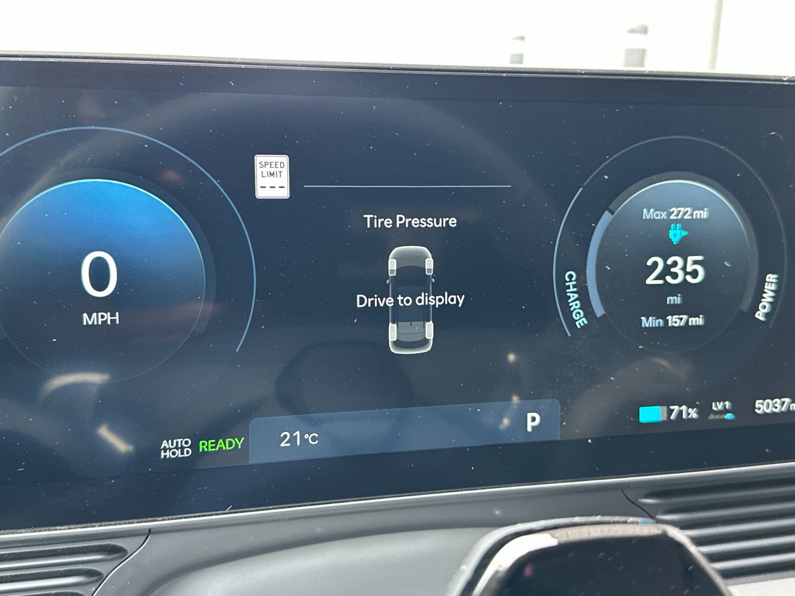 Used 2025 Teal Hyundai SE 4D Sport Utility image 31