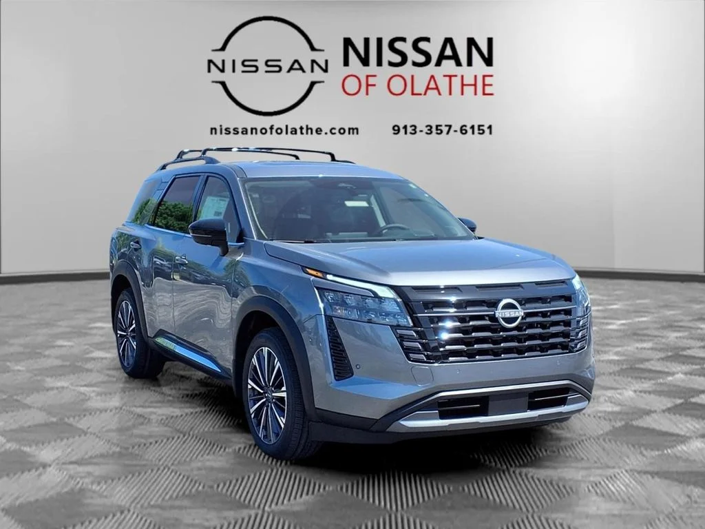 New 2026 Gun Metallic Nissan Platinum image 31