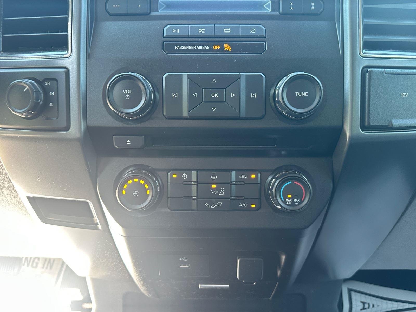 Used 2018 Ingot Silver Metallic Ford XLT image 24