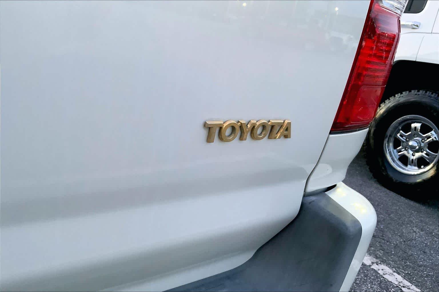 Used 2002 GOLDEN PEARL Toyota Limited image 8