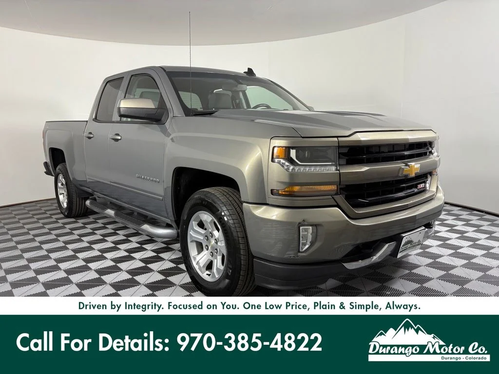 Used 2017 Pepperdust Metallic Chevrolet LT image 5