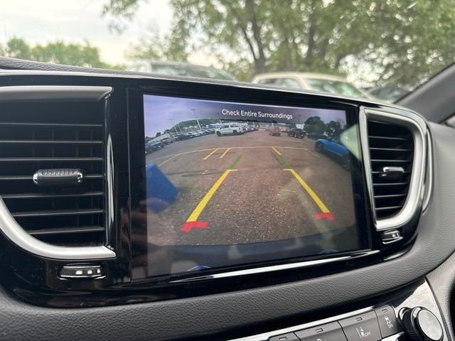 Used 2025 Black Chrysler Select image 11