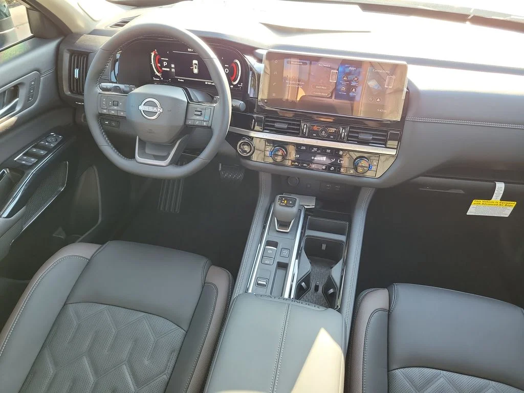 New 2026 White Nissan Platinum image 16