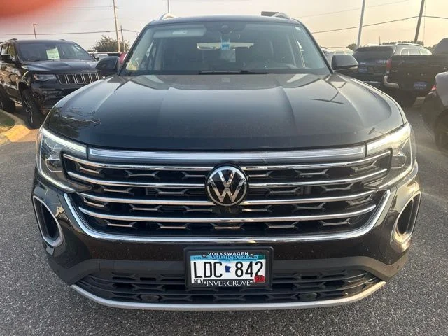 Certified Used 2024 Black Volkswagen 2.0T SEL image 8