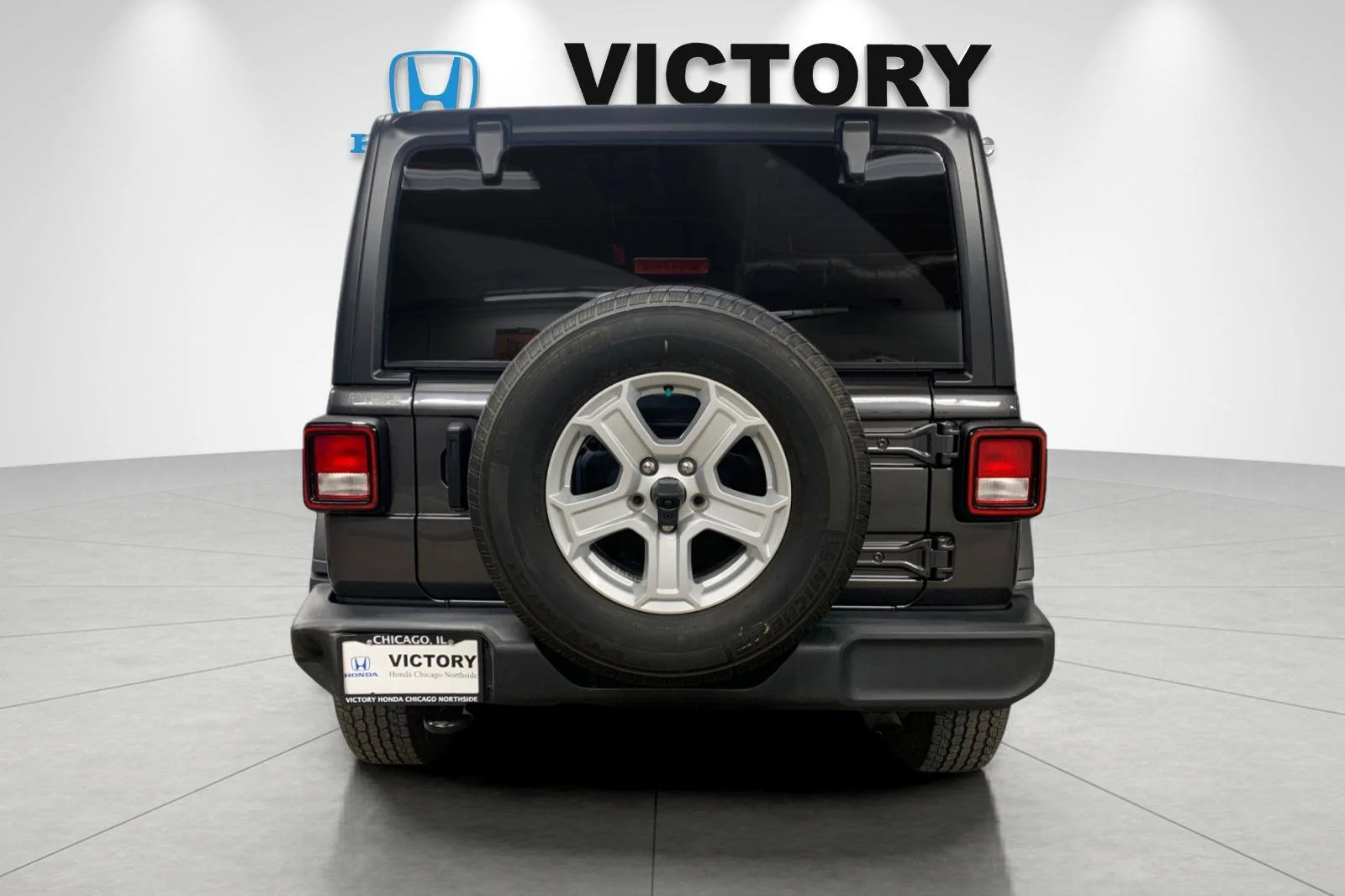 Used 2021 Crystal Metallic Jeep Unlimited Sport S image 5