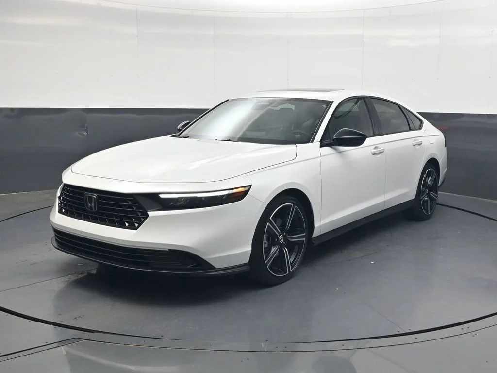 Certified Used 2026 Platinum White Pearl Honda SE image 8