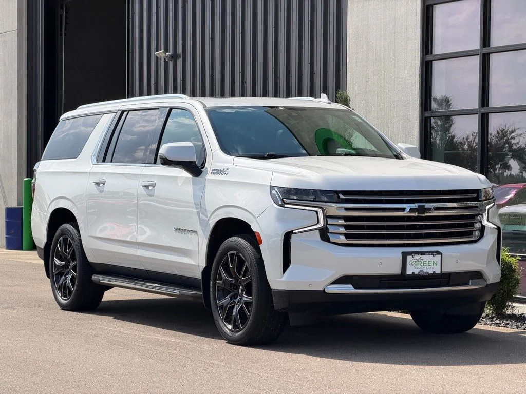 Used 2021 Beige Chevrolet High Country image 4