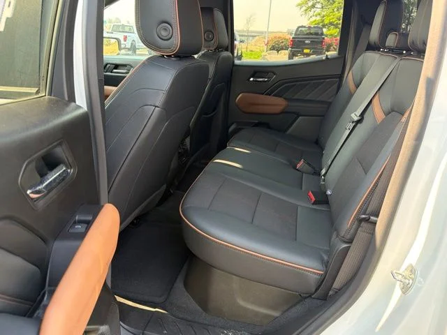 Used 2024 White GMC AT4 image 10
