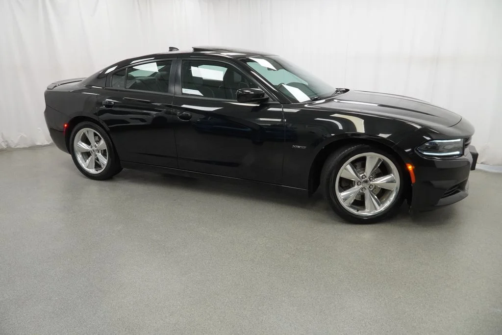Used 2015 Black Dodge R/T image 9