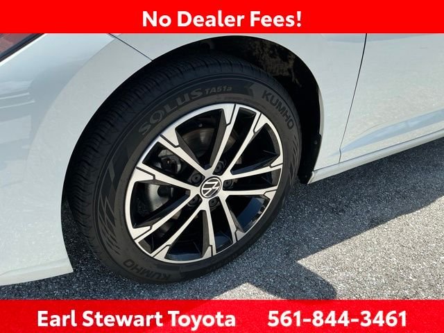 Used 2025 White Volkswagen 1.5T Sport image 39