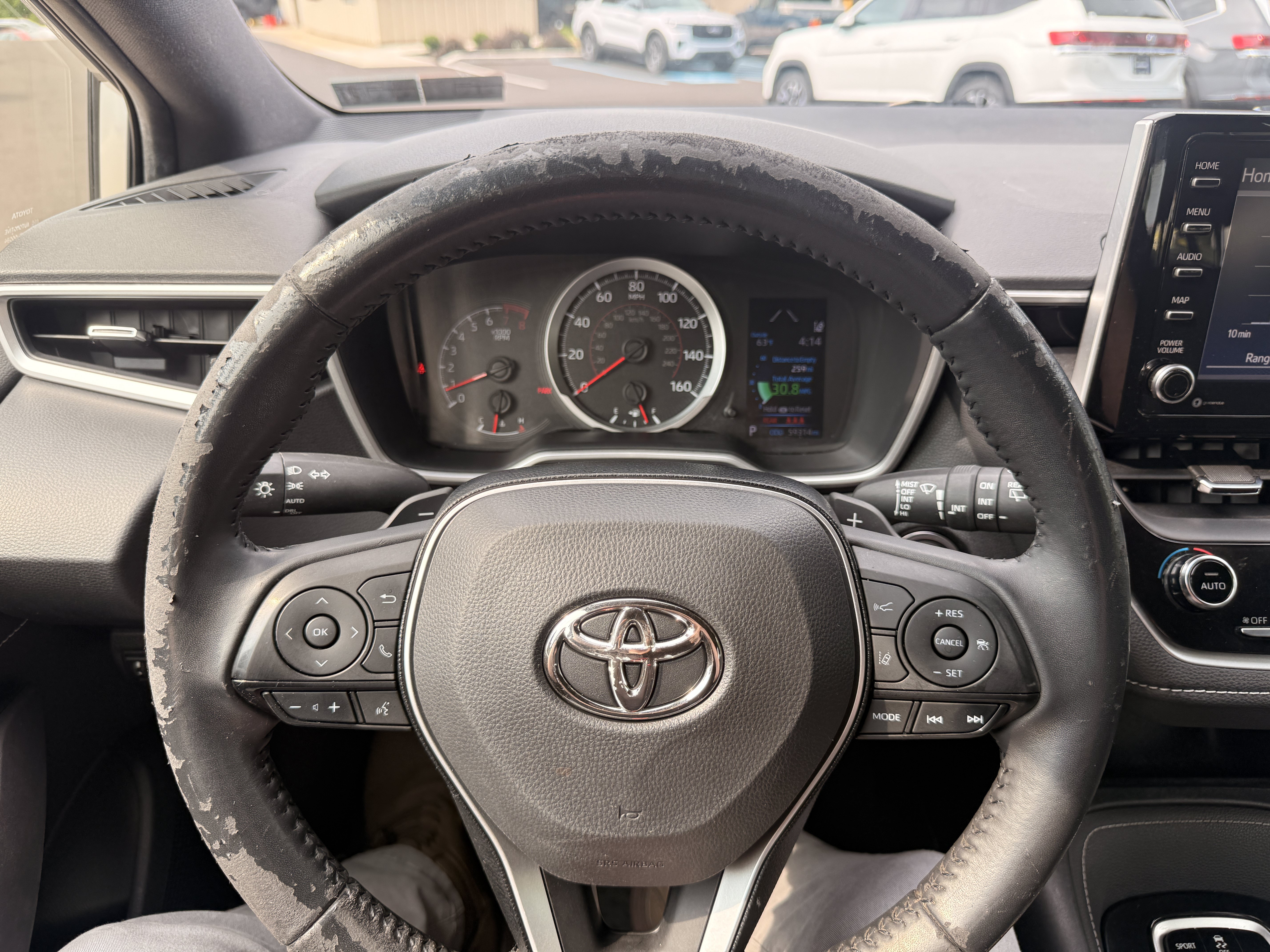 Used 2020  Toyota  image 24