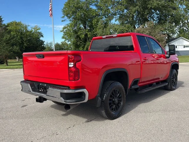 Used 2022 Red Chevrolet LT image 21