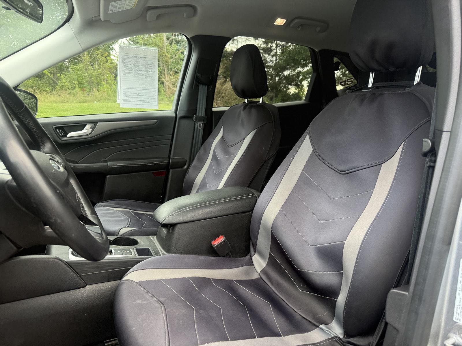 Used 2023 Iconic Silver Ford Active image 7