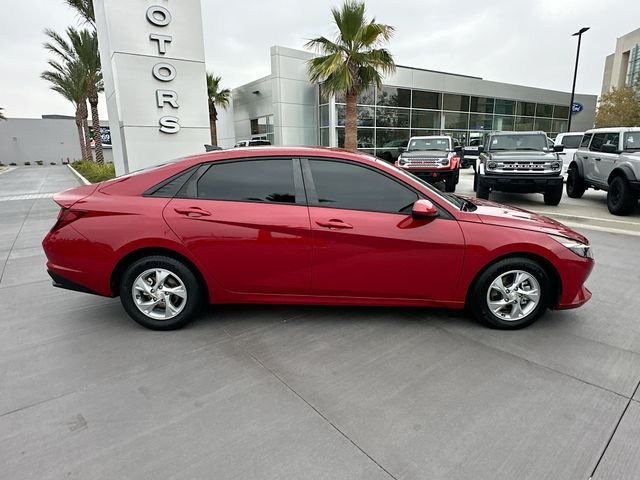 Certified Used 2022 Scarlet Red Pearl Hyundai SE image 8
