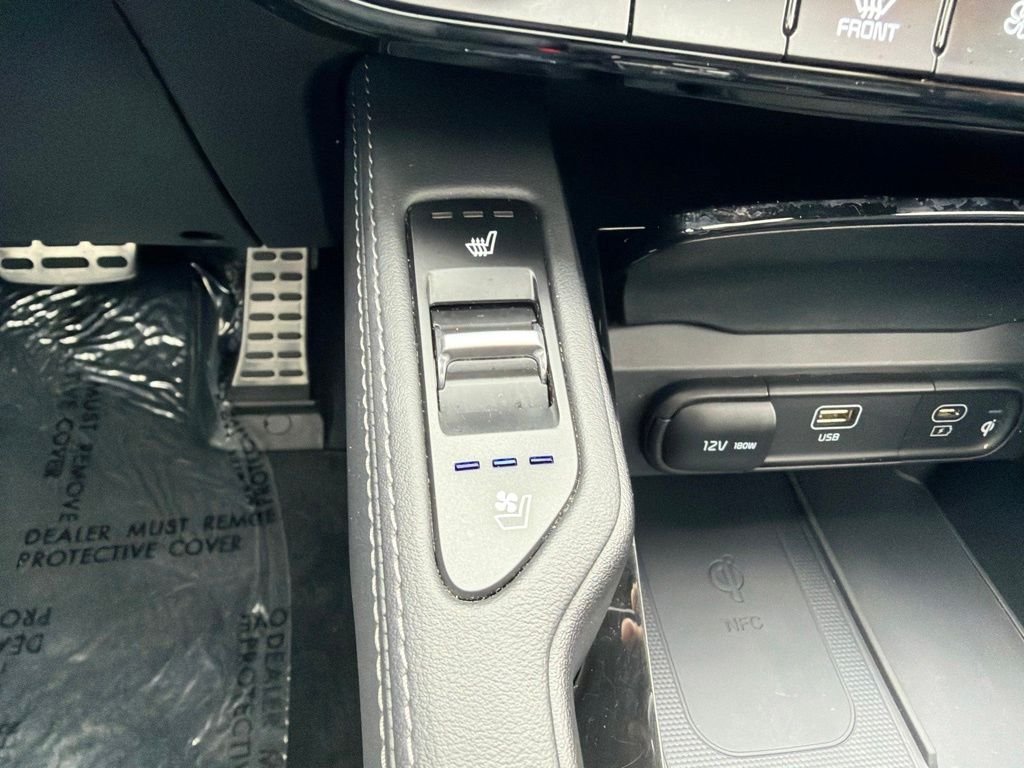 Used 2023 Wolf Gray Kia SX-Prestige X-Line image 35