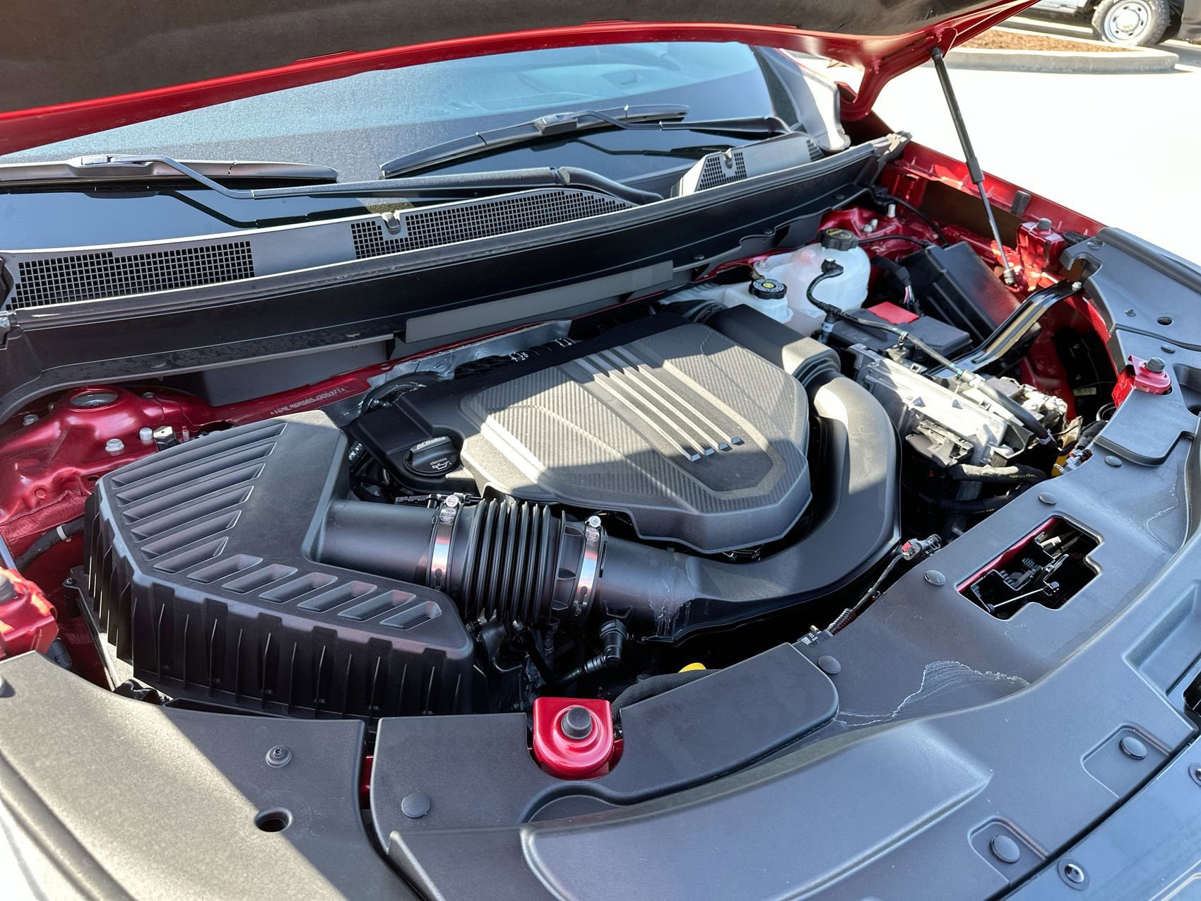 Used 2025 Radiant Red Tintcoat Chevrolet FWD LT image 27