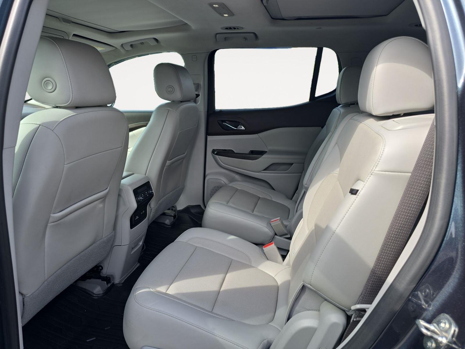 Used 2020 Dark Sky Metallic GMC SLT image 19