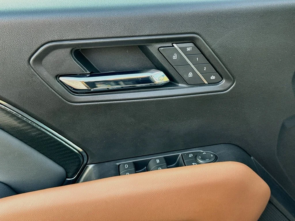 Used 2026 Silver GMC AT4 image 19