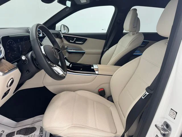 Certified Used 2026 Polar White Mercedes-Benz GLC 300 image 19