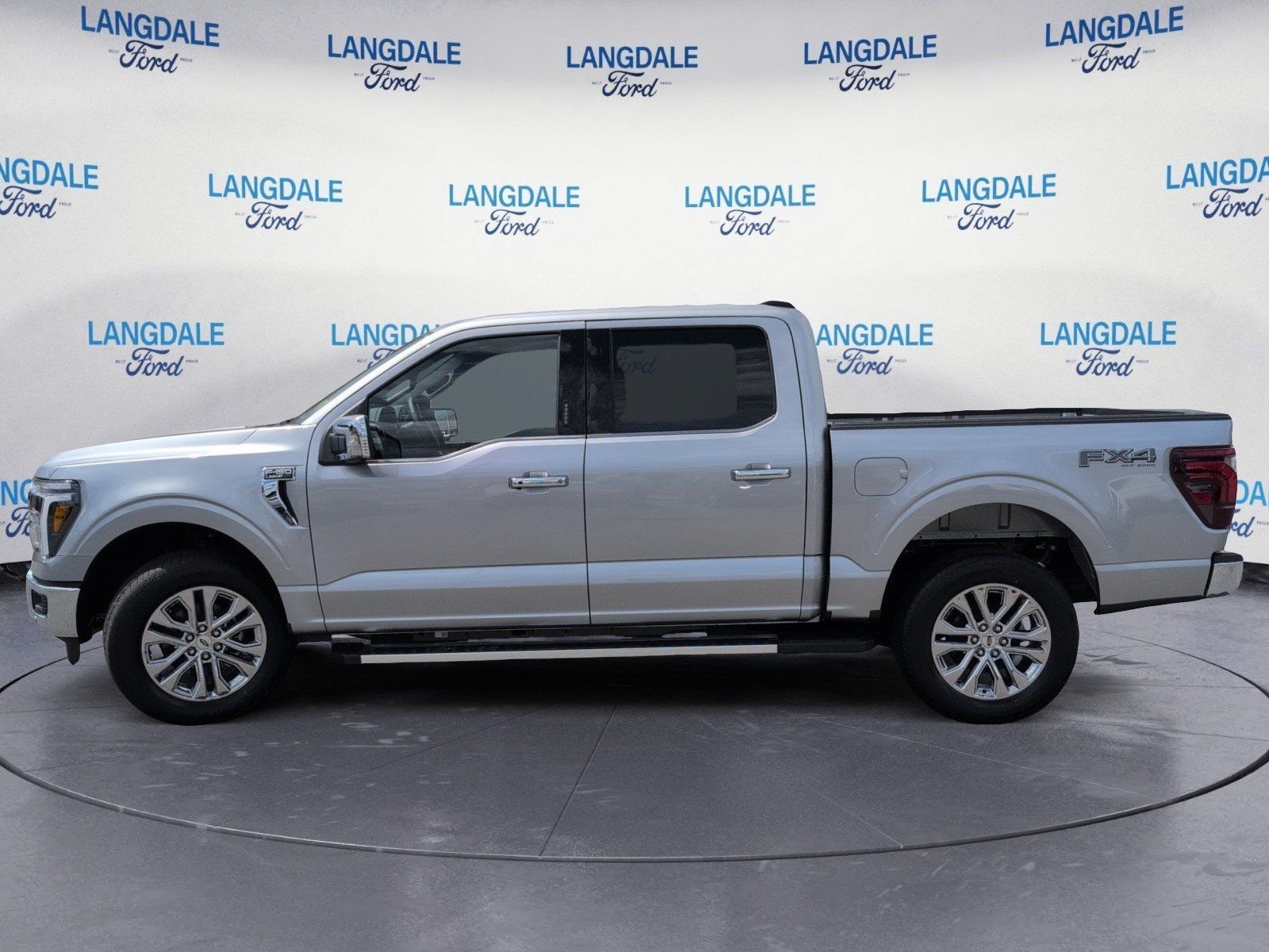 New 2026 Iconic Silver Metallic Ford Lariat image 10