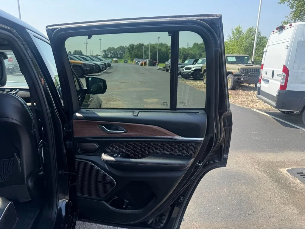 Certified Used 2023 Black Jeep Summit 4xe image 52