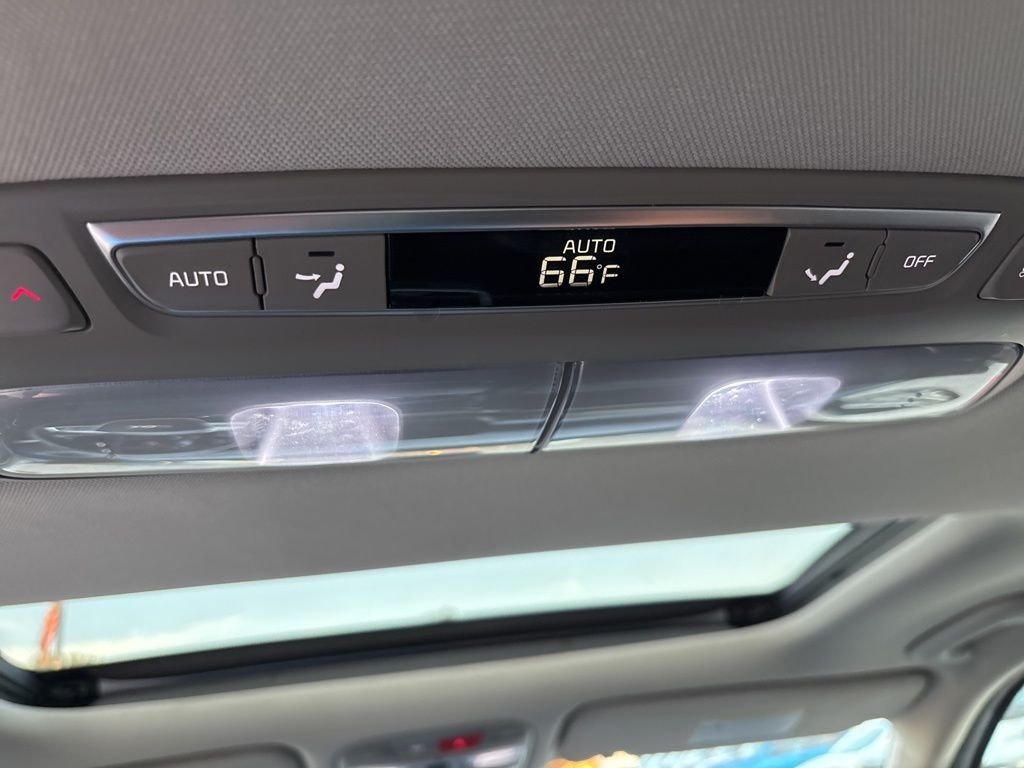 Certified Used 2025 Silver Kia S image 37