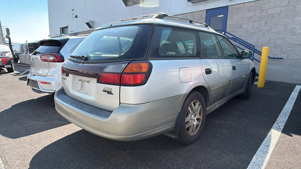 Used 2003  Subaru 2.5 image 2