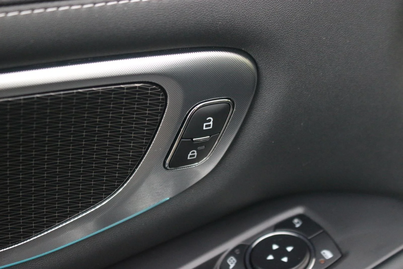 Used 2025 Black Ford Platinum image 15