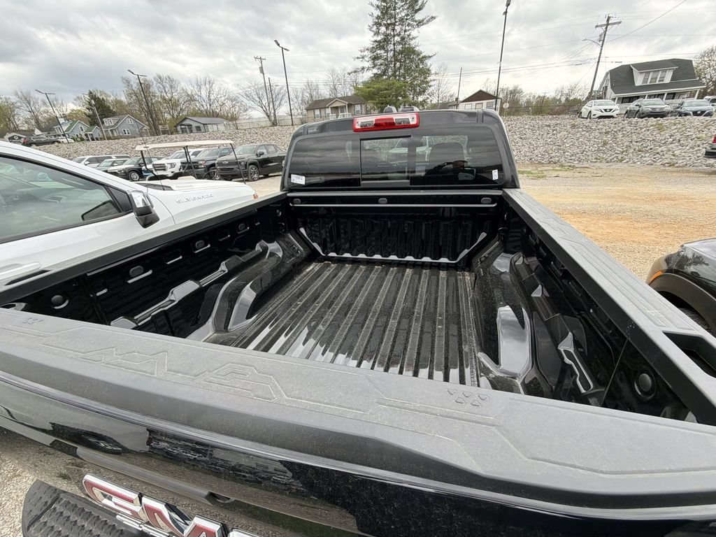New 2026 Onyx Black GMC Elevation image 30