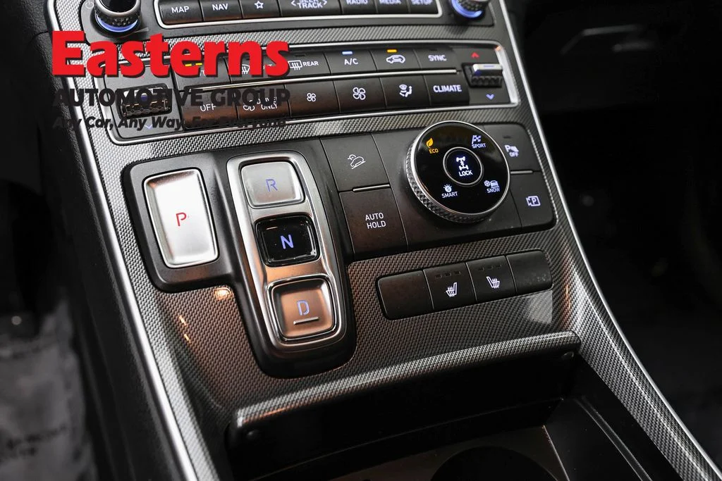 Used 2023 Silver Hyundai Blue image 13