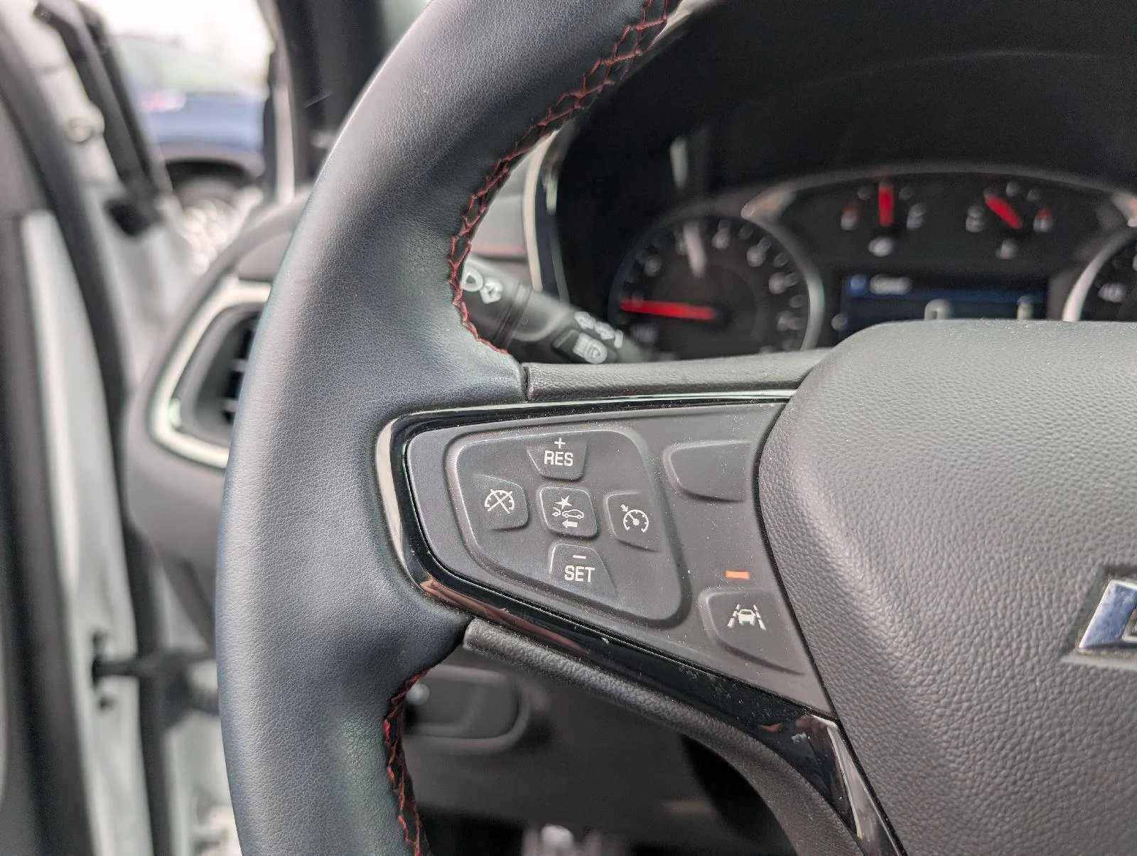 Used 2024 Summit White Chevrolet RS image 15