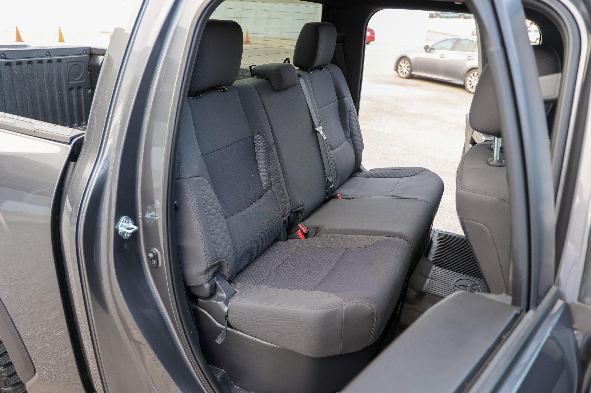 Used 2025 MAGNETIC GRAY MET Toyota SR5 image 37