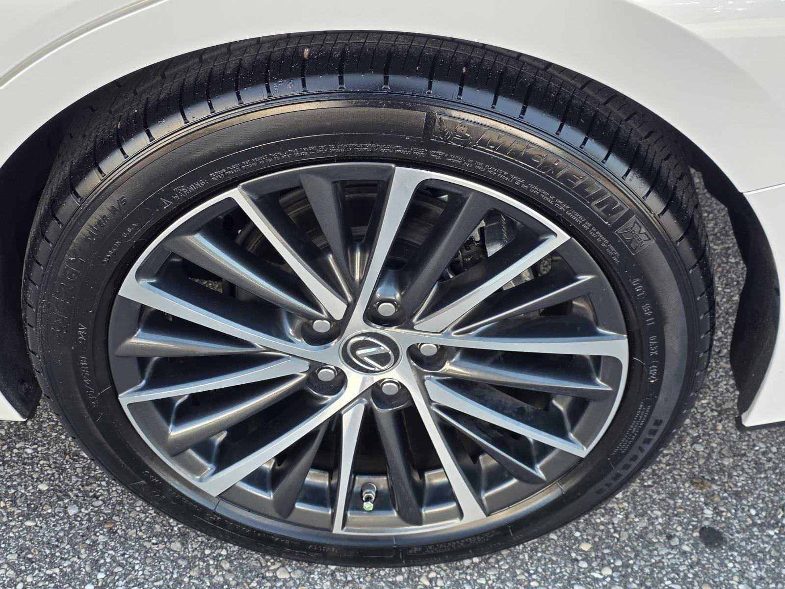 Certified Used 2025 White Pearl Lexus 350 image 34