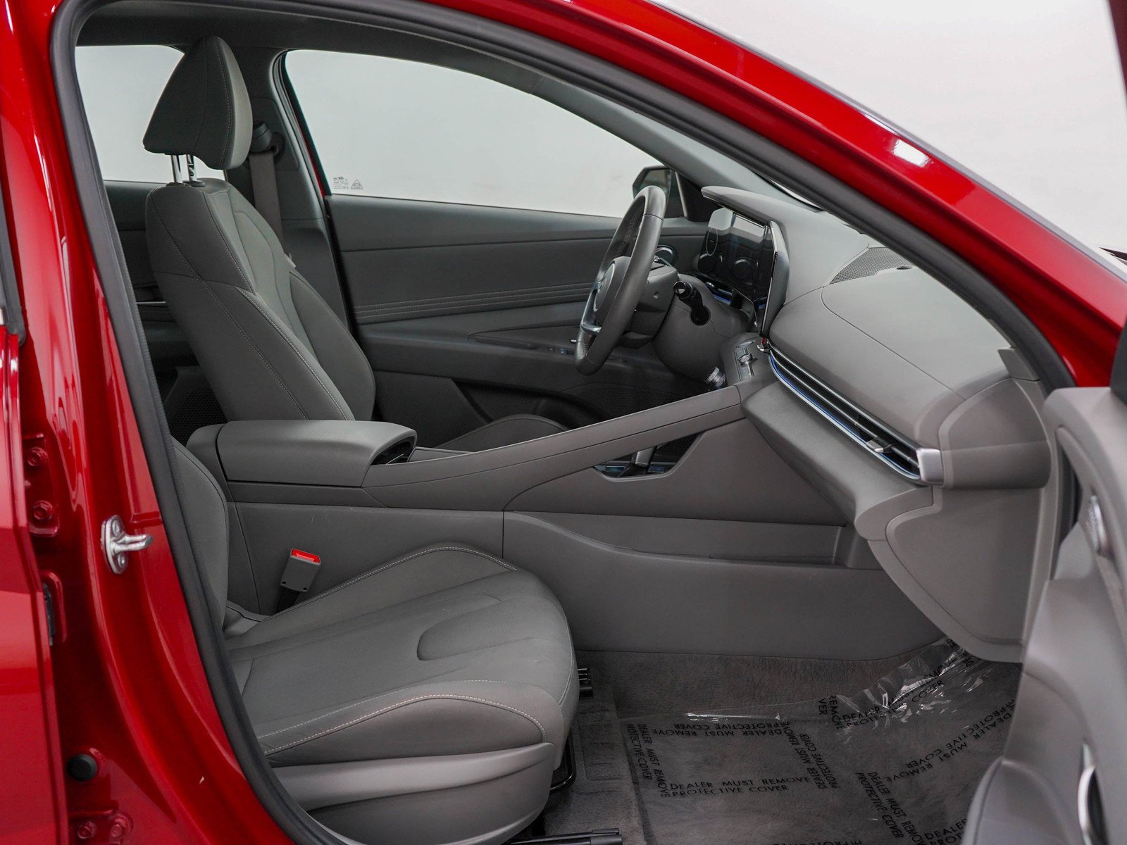 Used 2025 Ultimate Red Hyundai SEL Convenience IVT image 12