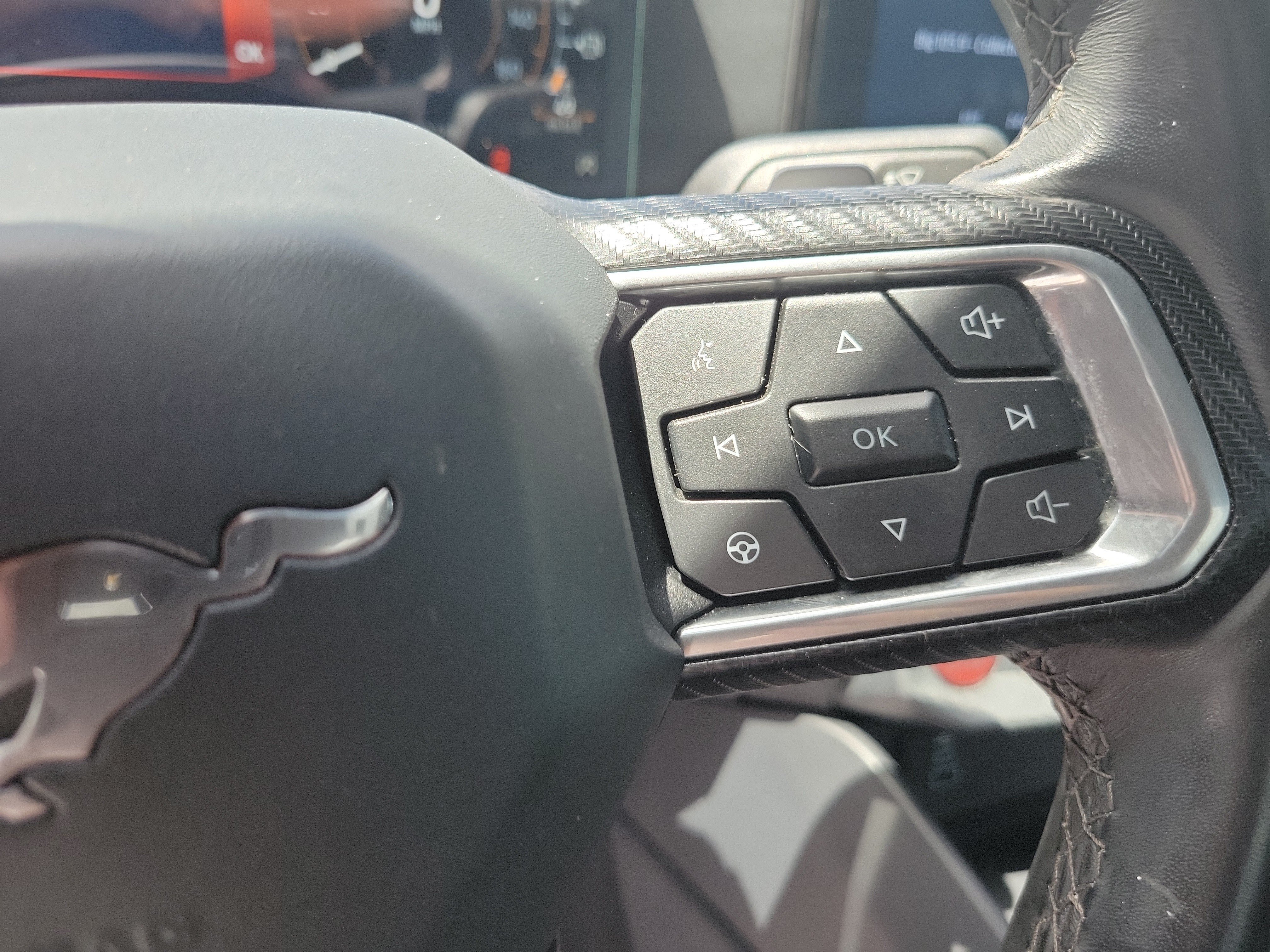 Used 2024 Oxford White Ford GT image 21