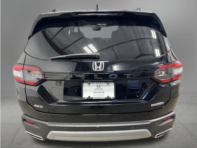 Certified Used 2025 Crystal Black Pearl Honda Touring image 5