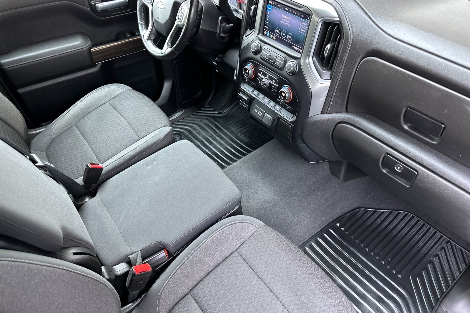 Used 2021 Gray Chevrolet LT image 14