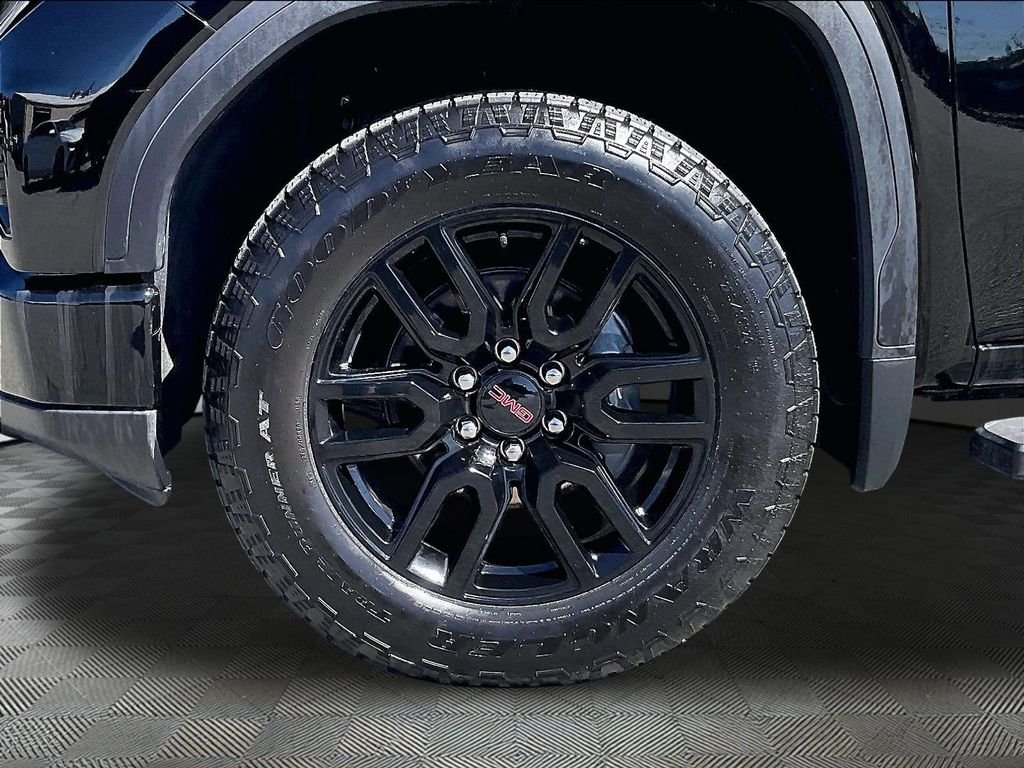 Used 2025 Black GMC Elevation image 7