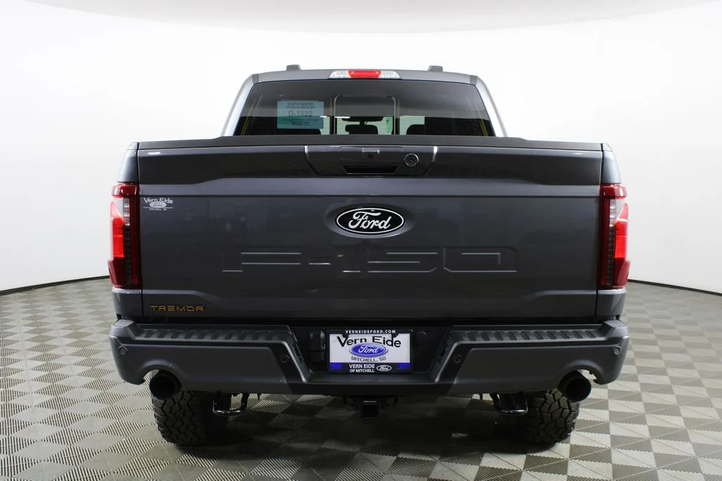 New 2026 Carbonized Gray Metallic Ford Tremor image 6