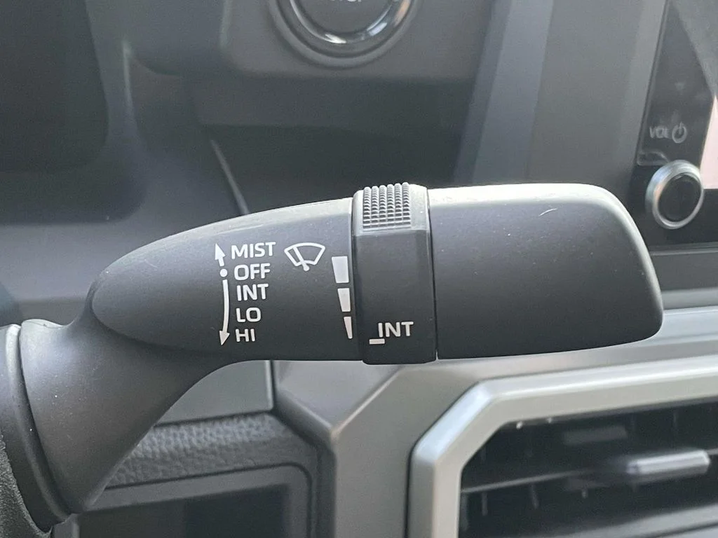 2024 Toyota Tacoma SR5 - Photo 13