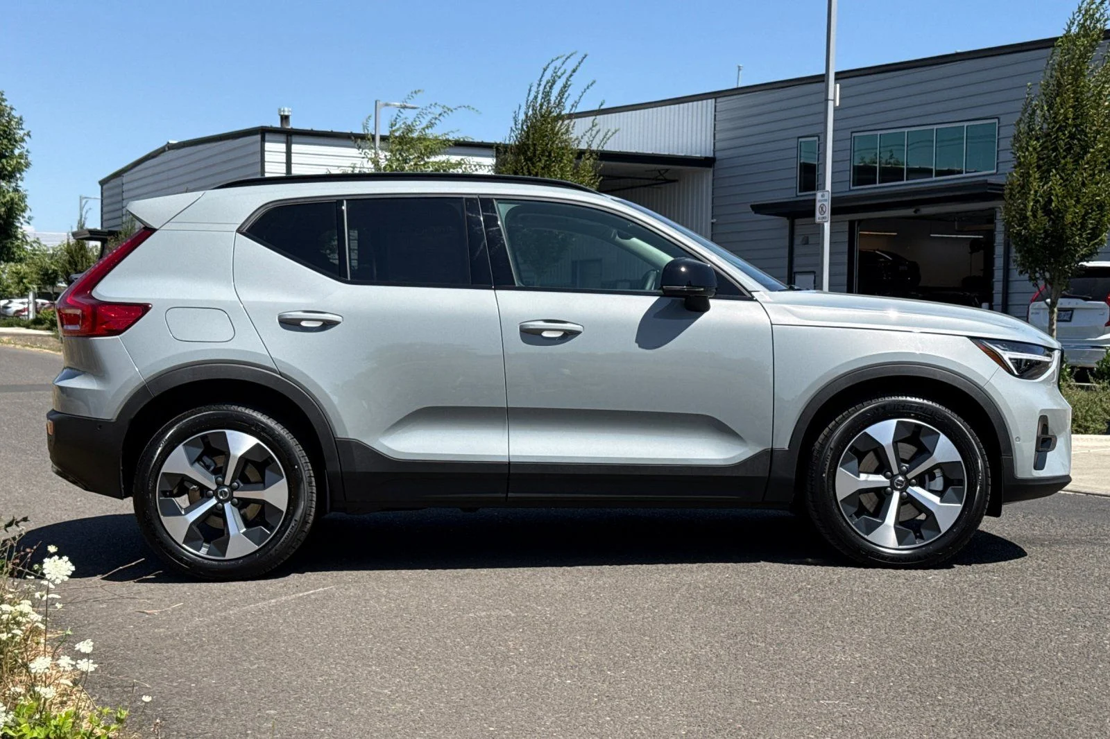 New 2026 Vapour Grey Volvo Plus image 2