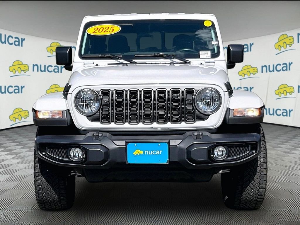 Used 2025 White Jeep Nighthawk image 2