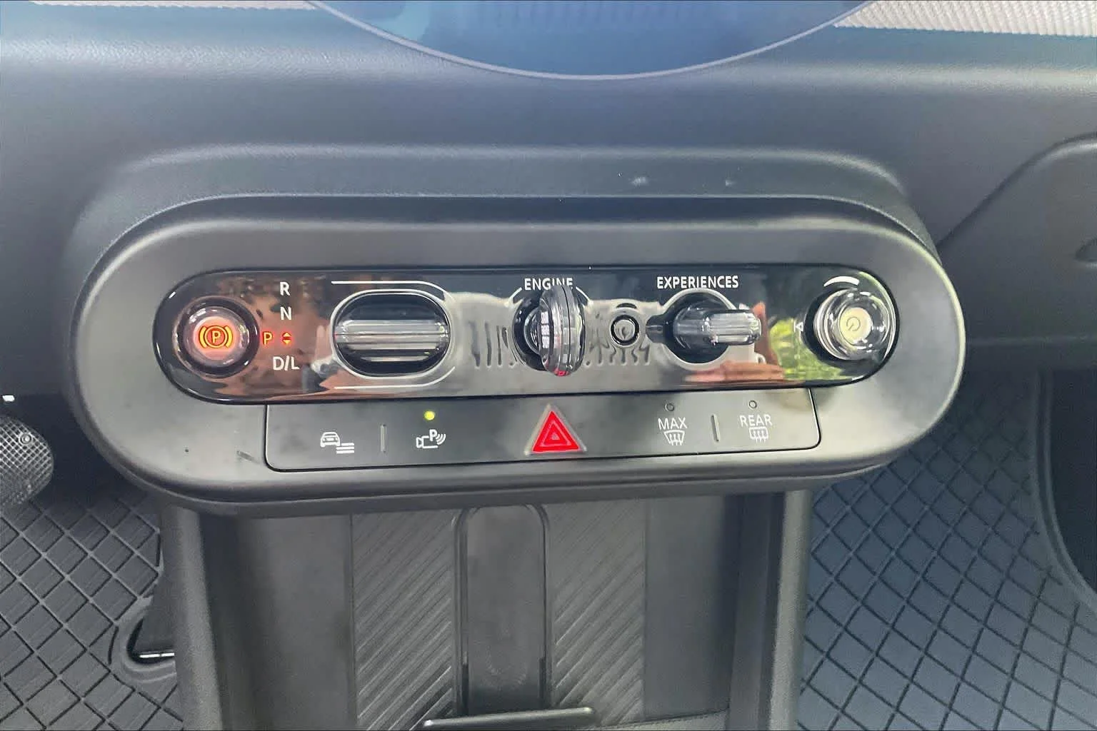 2025 MINI Hardtop 4 Door S - Photo 15