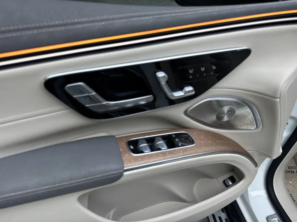 Used 2023 White Mercedes-Benz 450 image 30