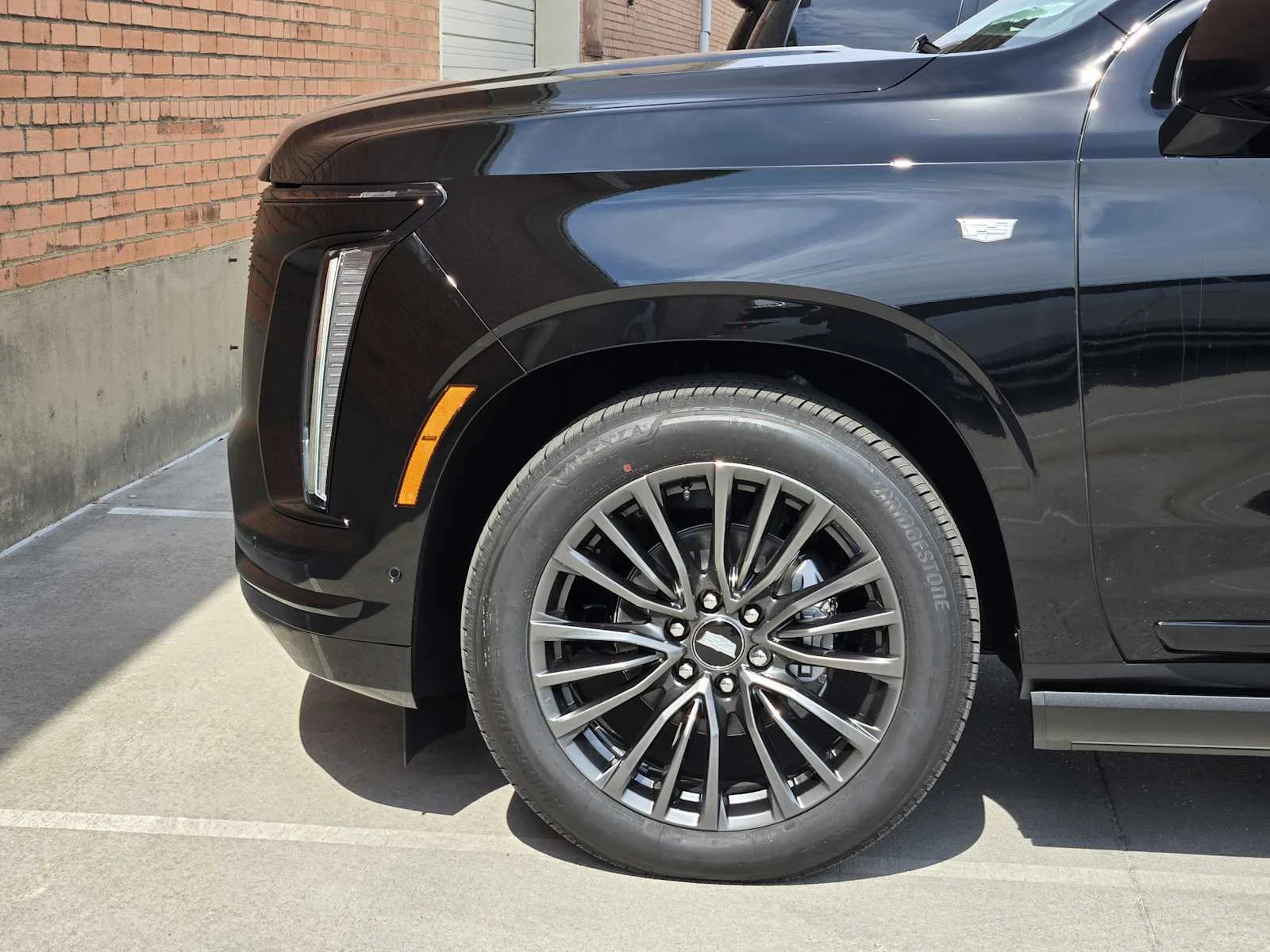 2026 Cadillac Escalade Platinum Sport - Photo 6