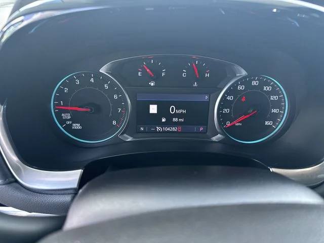 Used 2020 Gray Chevrolet 3LT image 16