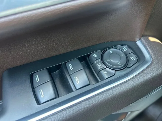 Used 2025 Summit White GMC Denali image 16