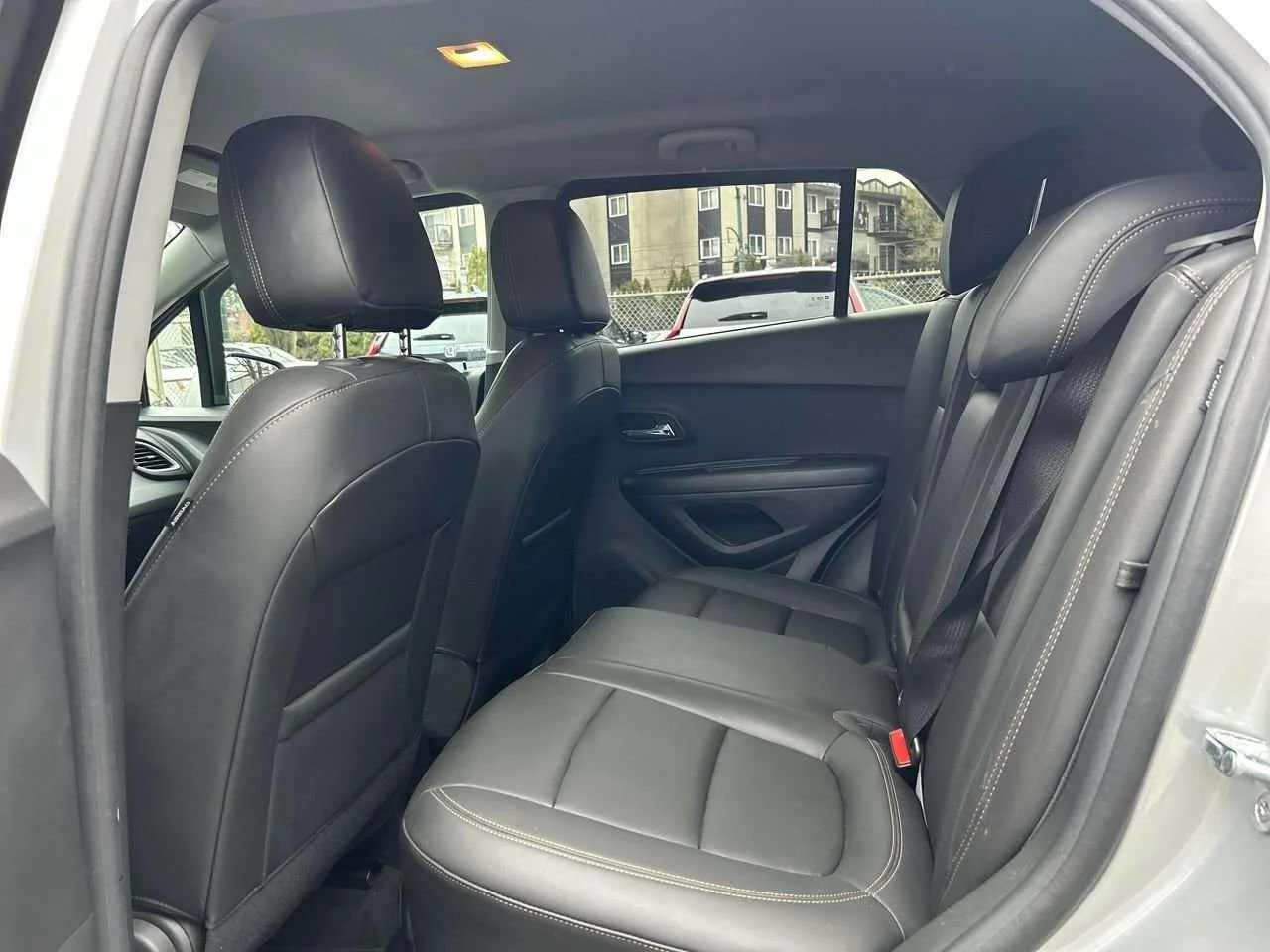 Used 2022 Silver Ice Metallic Chevrolet FWD LT Dilawri Certified   Local BC   No Accidents image 28